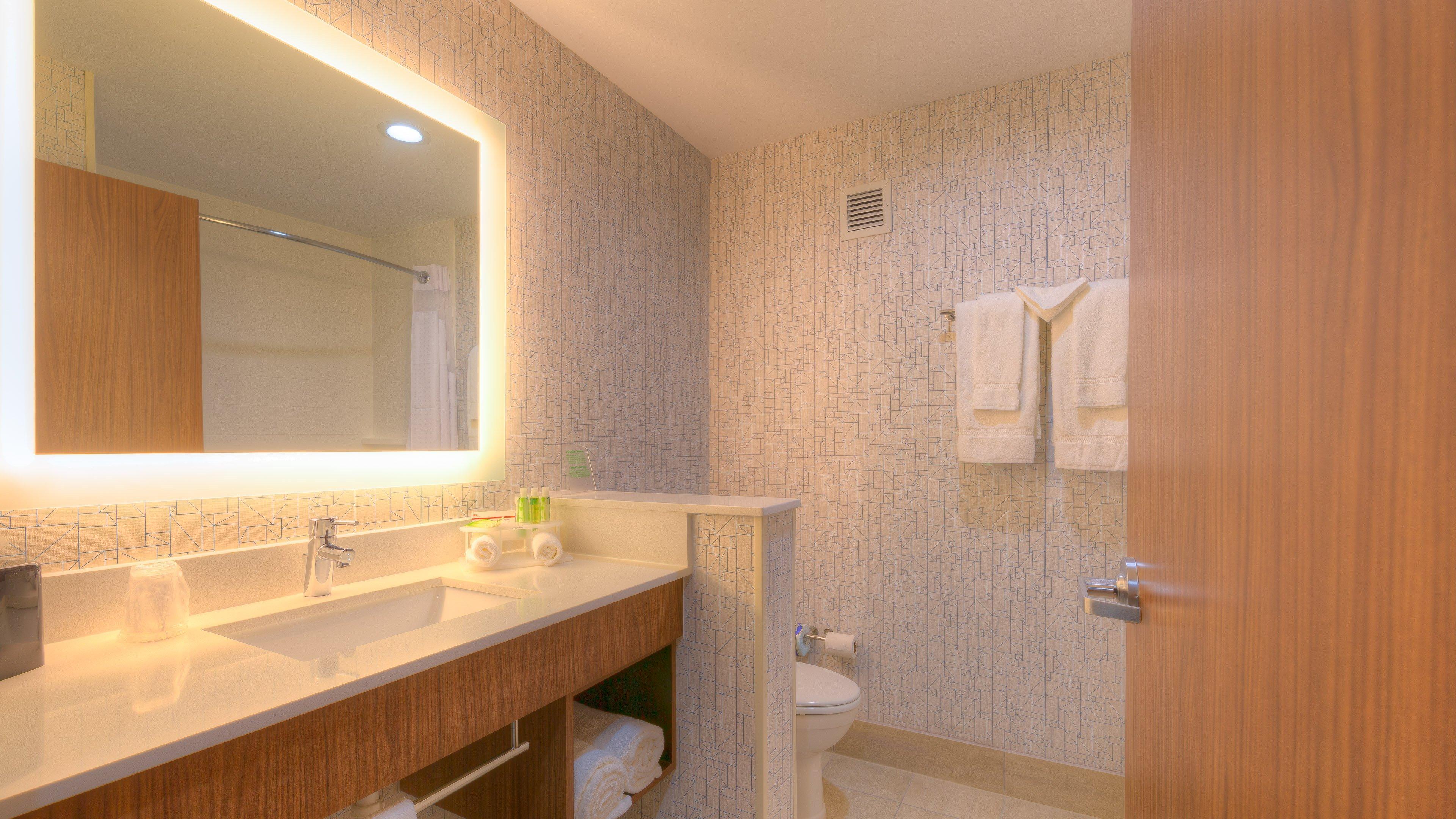Holiday Inn Express & Suites Tulsa Midtown By Ihg Eksteriør bilde
